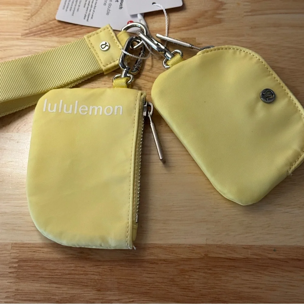 NWT Lululemon Dual Pouch Wristlet Daisy Yellow Light Ivory NWT - Picture 5 of 7